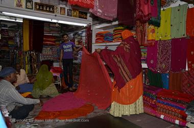 05 Deogarh,_Bazaar-Walk_DSC4764_b_H600